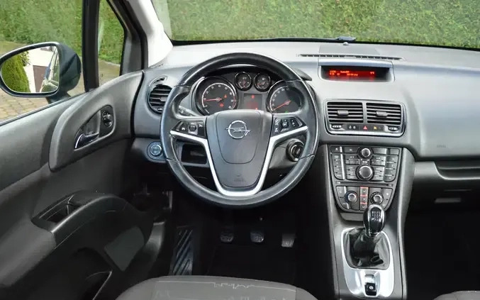Opel Meriva cena 26600 przebieg: 131000, rok produkcji 2011 z Trzciel małe 704